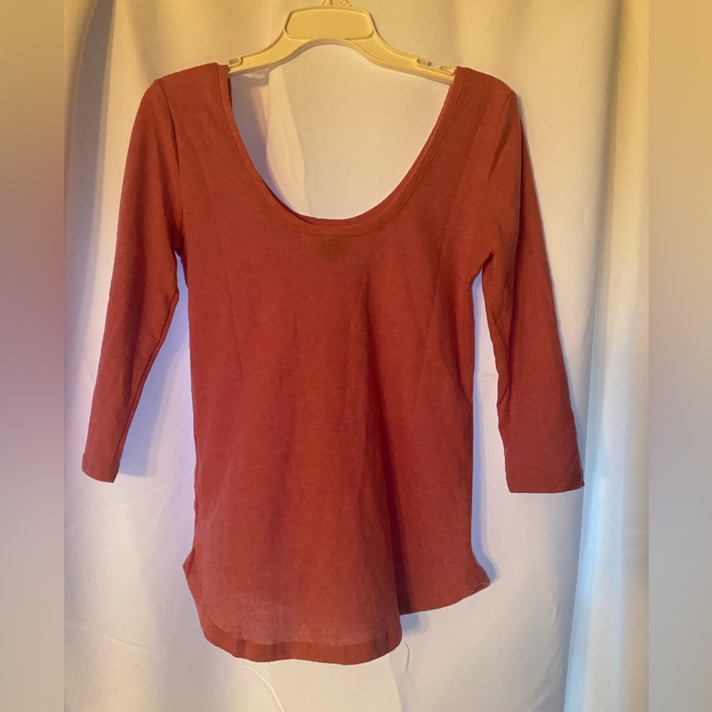 BDG pink sweater Small